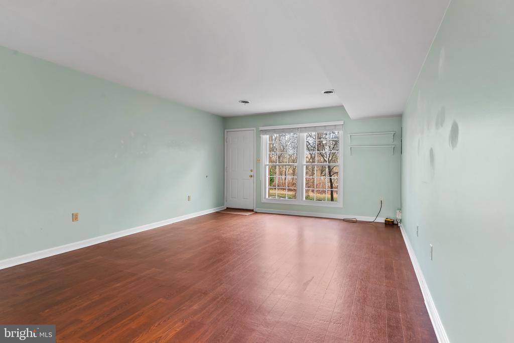 6267 Stanford Ct