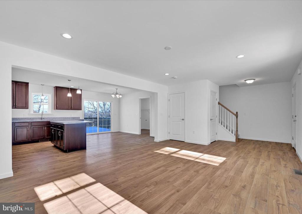 5 Brubacker Dr