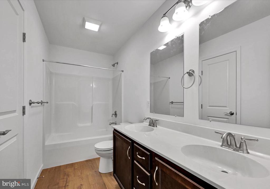 5 Brubacker Dr