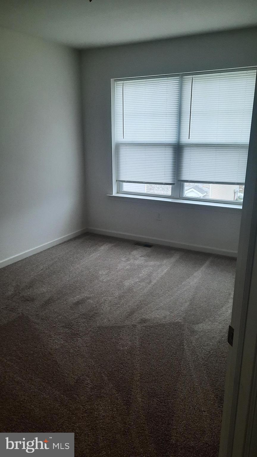 822 ADMIRALS QUAY DR