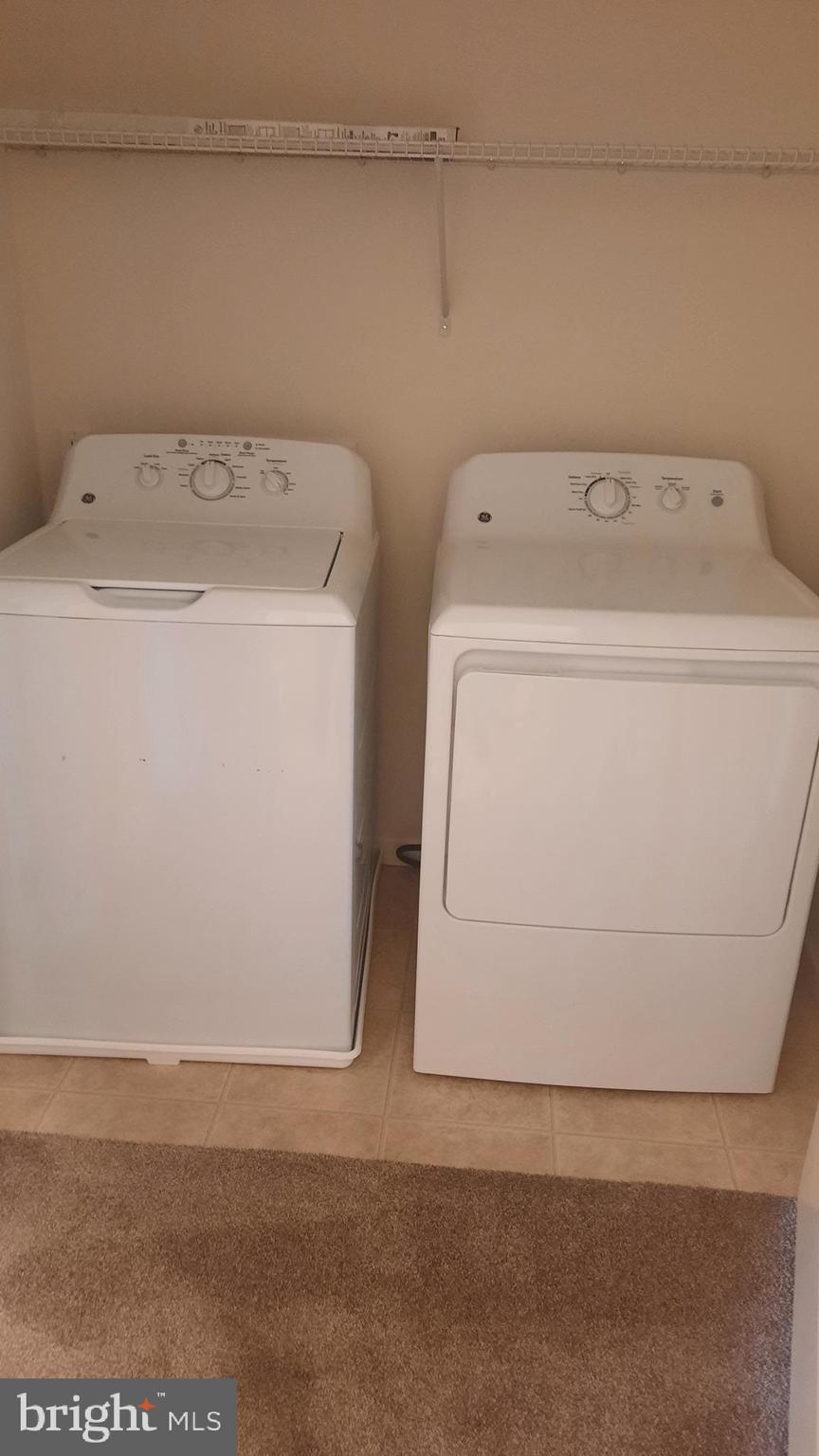 822 ADMIRALS QUAY DR