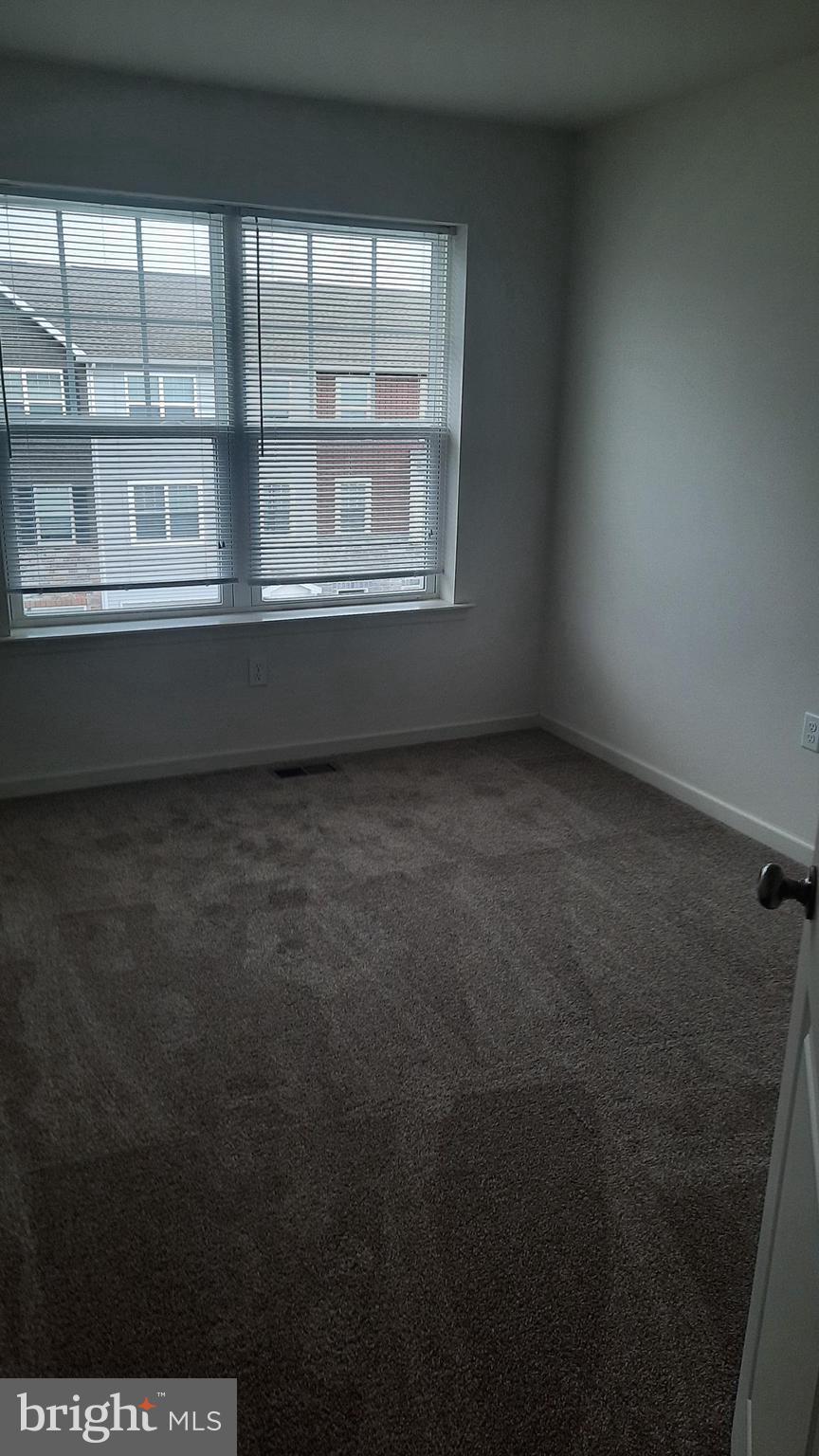 822 ADMIRALS QUAY DR