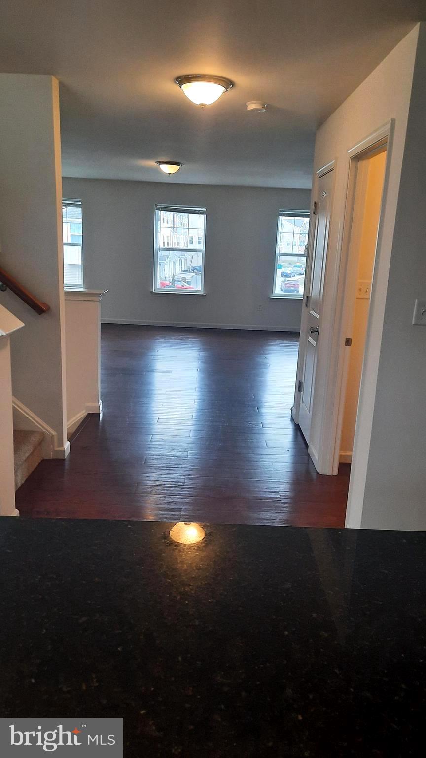 711 ADMIRALS QUAY DR