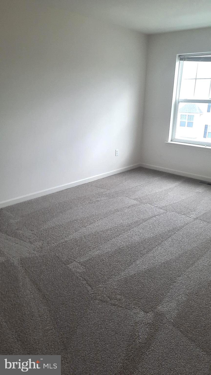 711 ADMIRALS QUAY DR