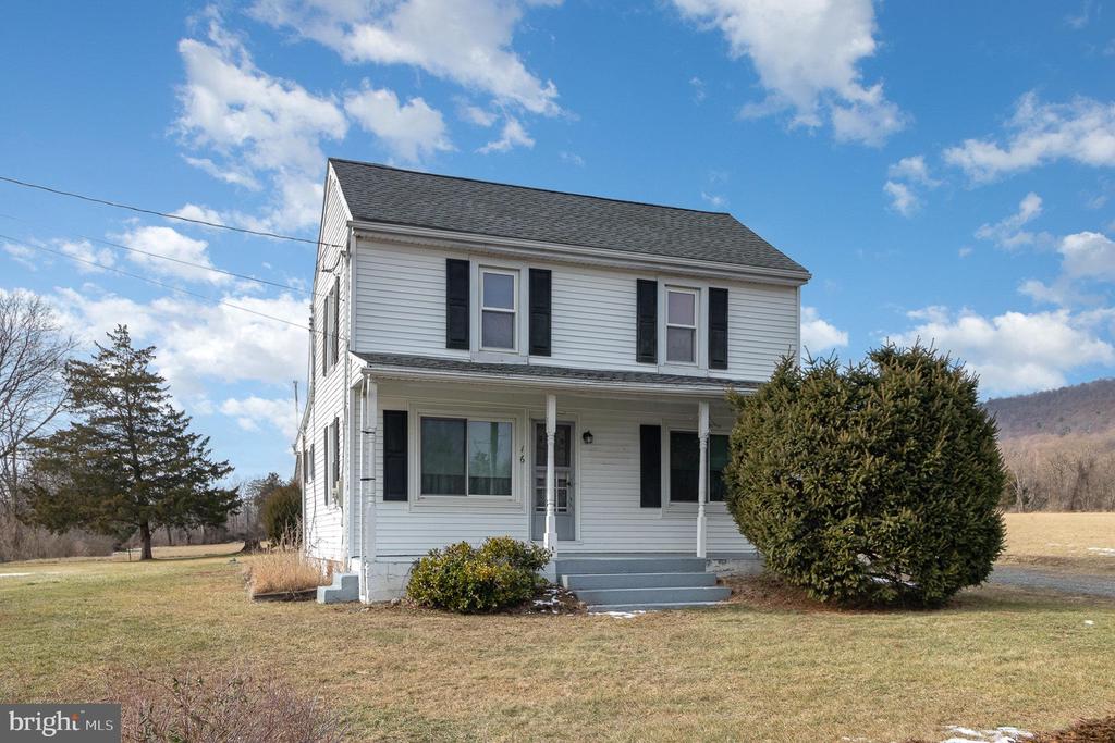 16 Peacock Dr
