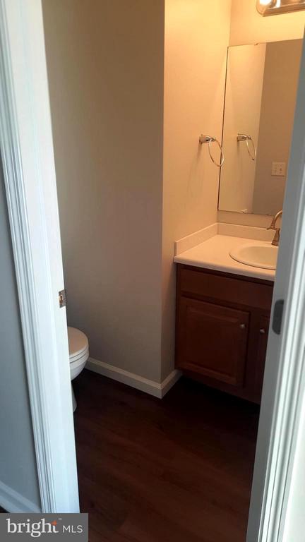 431 EISENHOWER DR