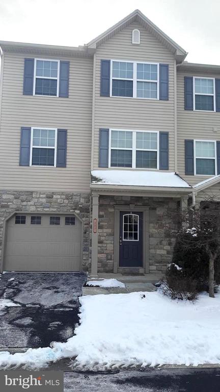207 ANTILLES COURT