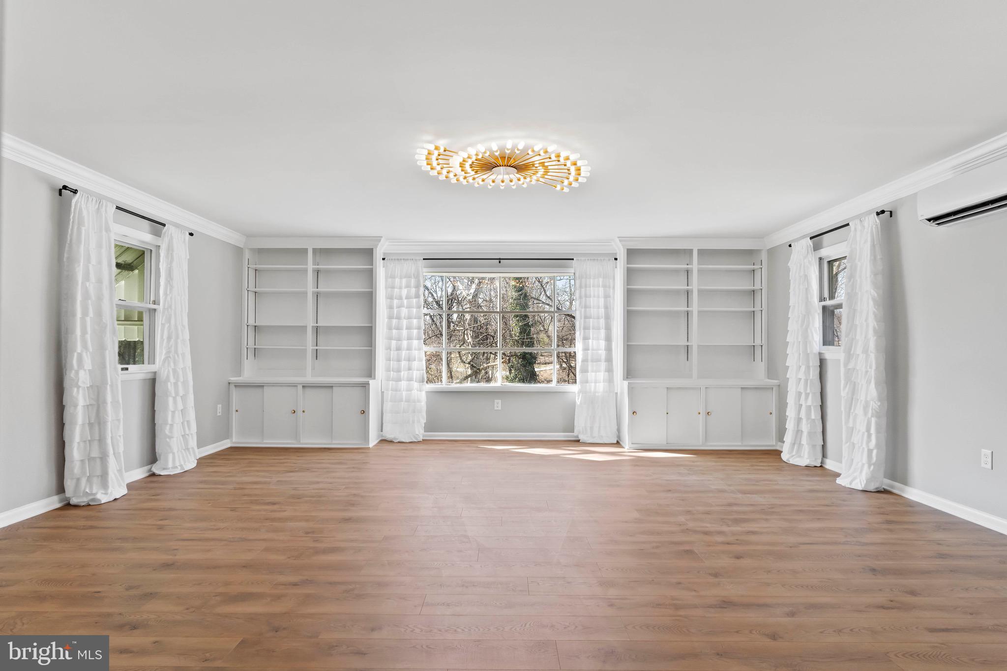 107 Parkview Rd