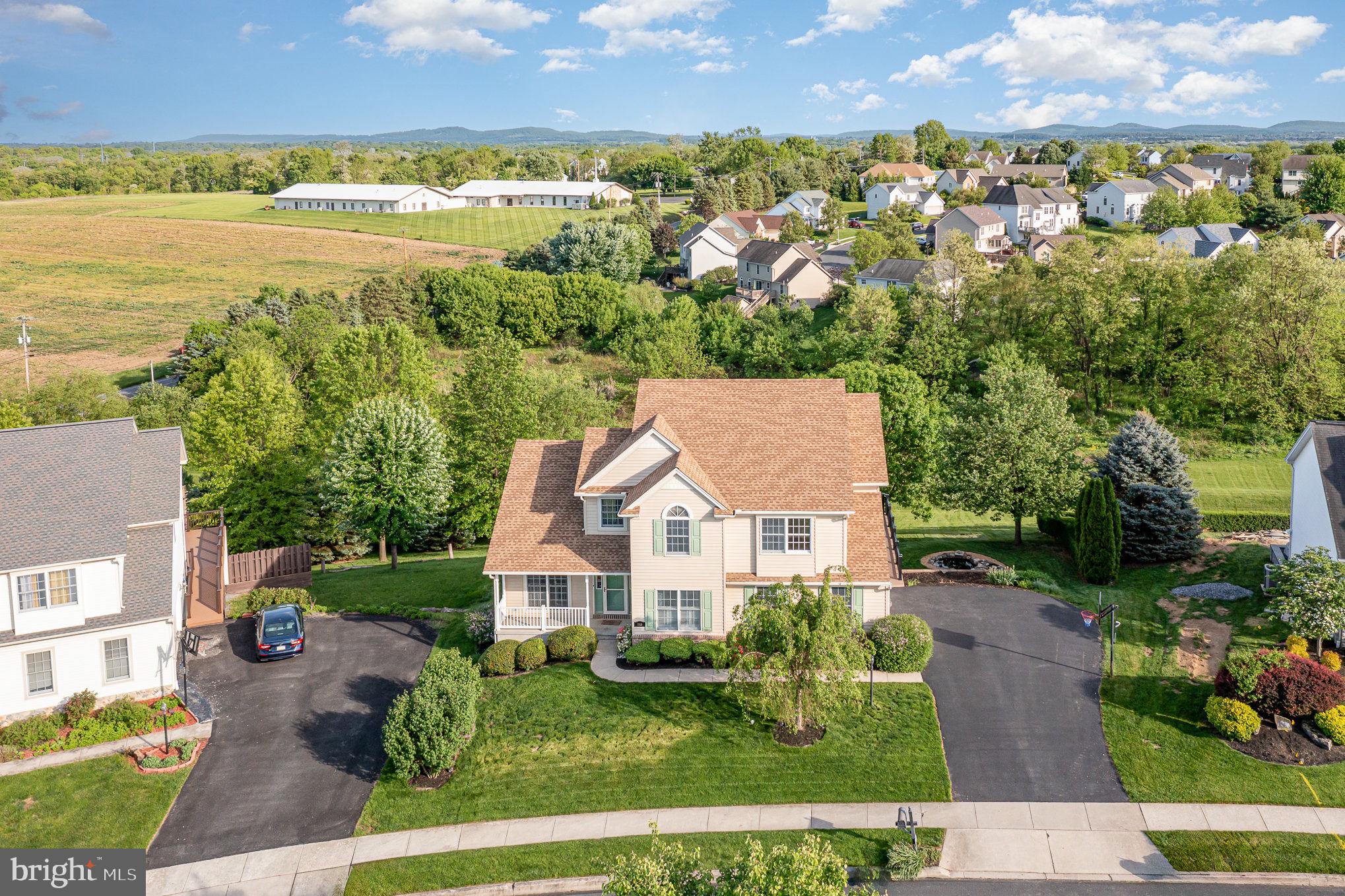 1518 Inverness Dr