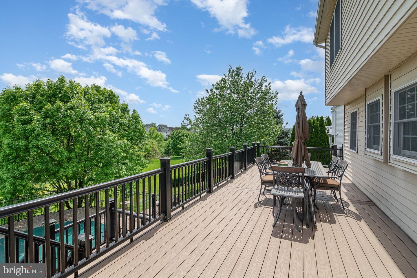 1518 Inverness Dr