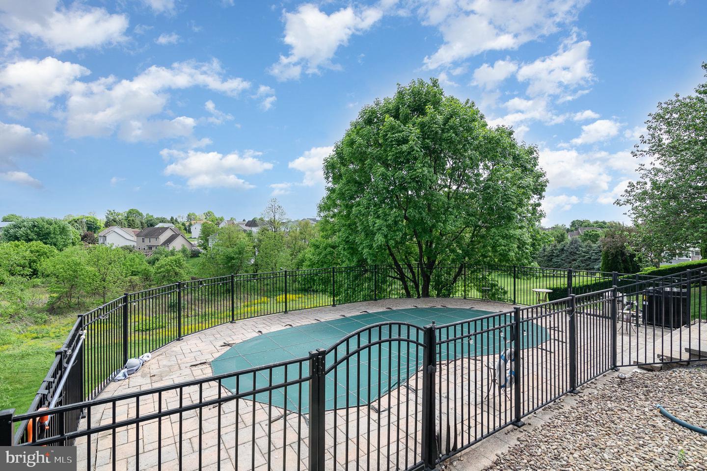 1518 Inverness Dr