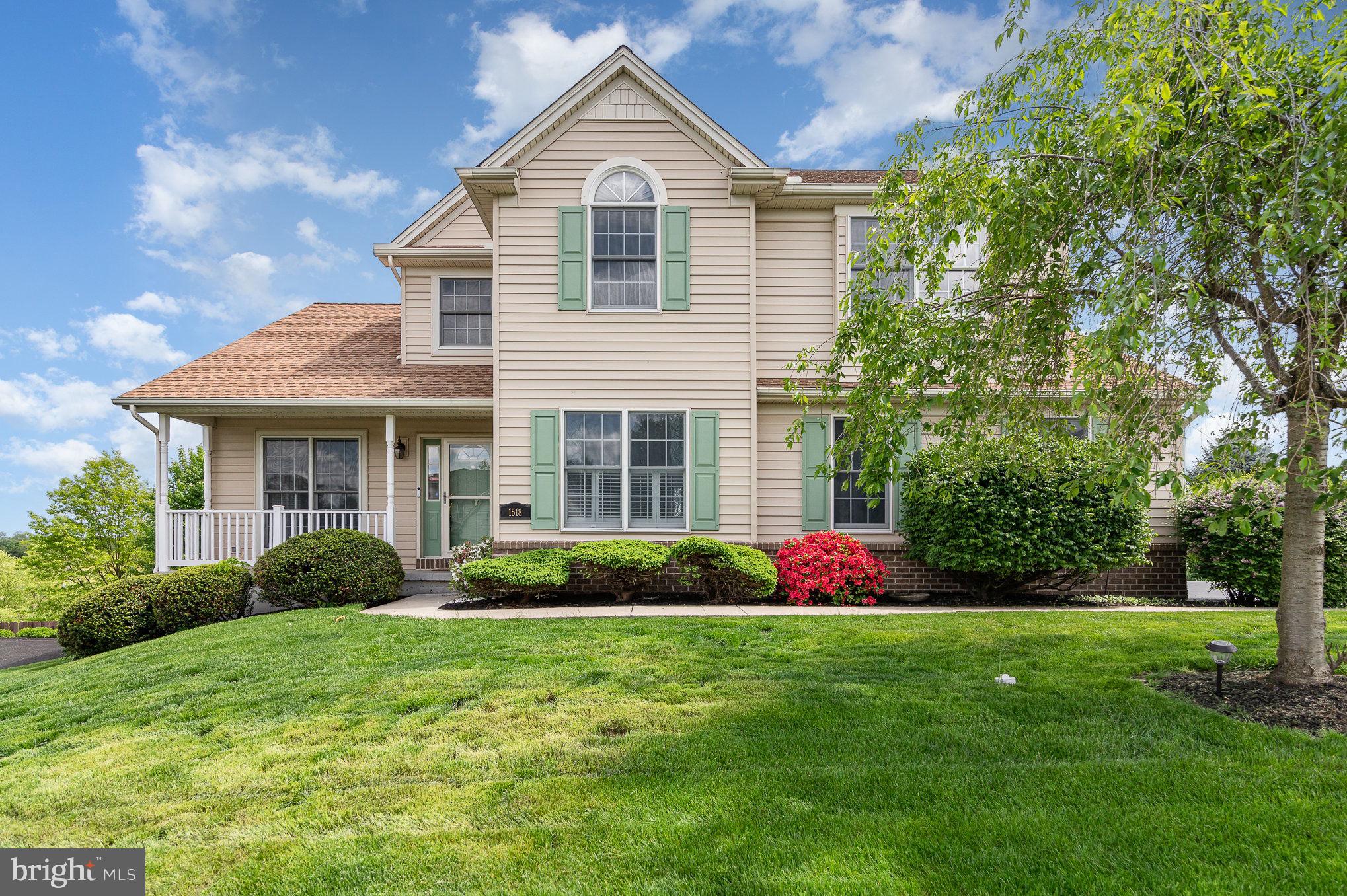 1518 Inverness Dr