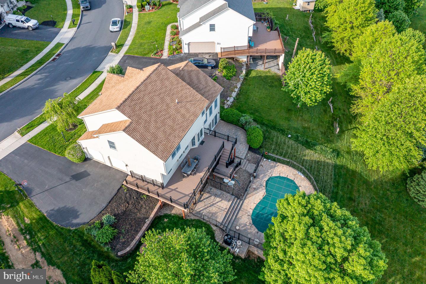 1518 Inverness Dr