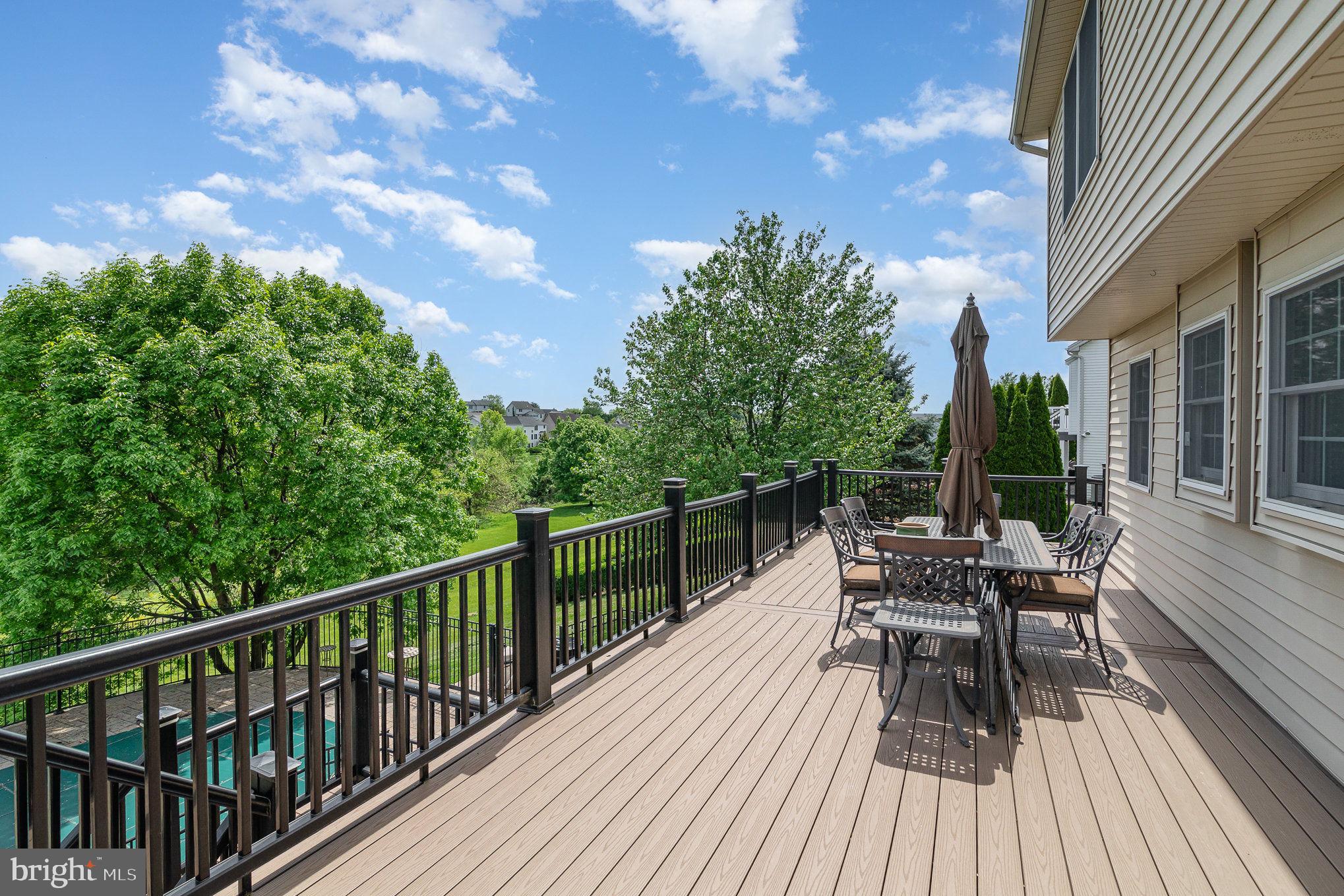 1518 Inverness Dr