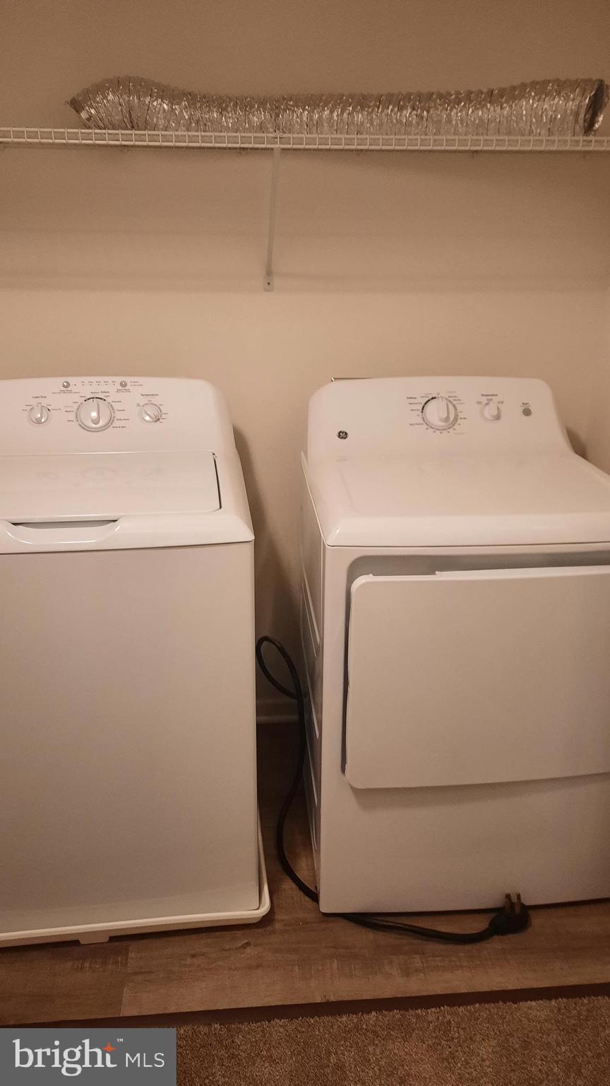 815 ADMIRALS QUAY DR