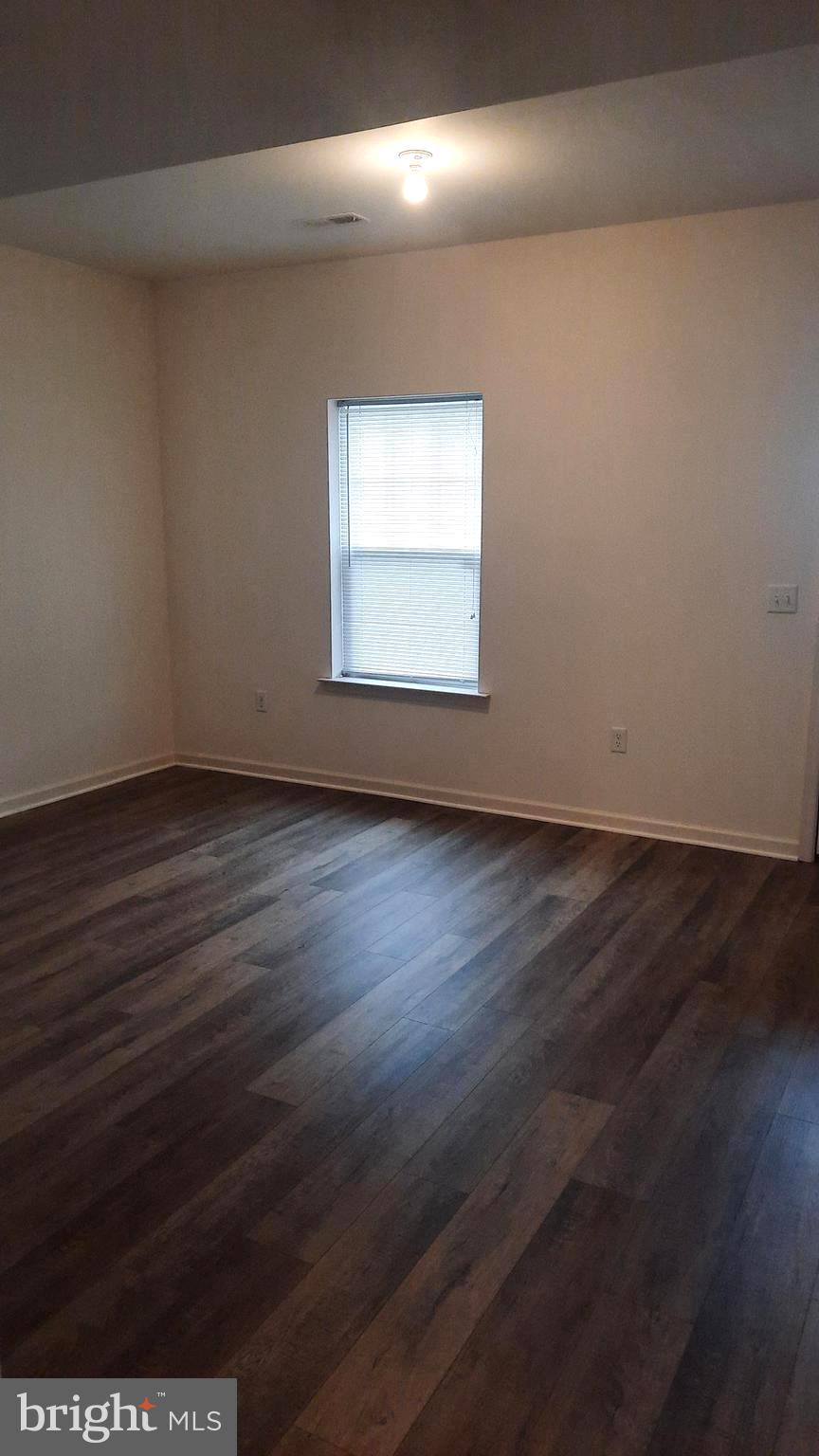 815 ADMIRALS QUAY DR