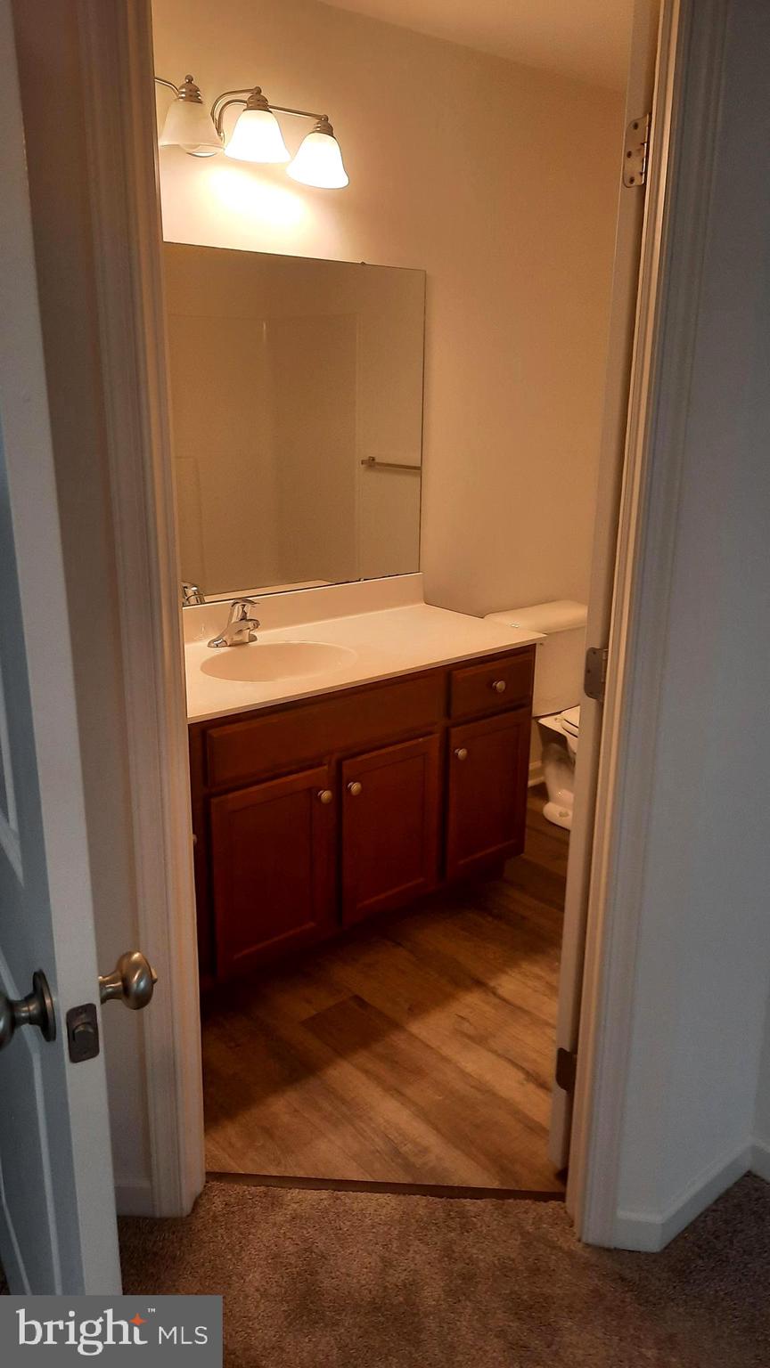 815 ADMIRALS QUAY DR