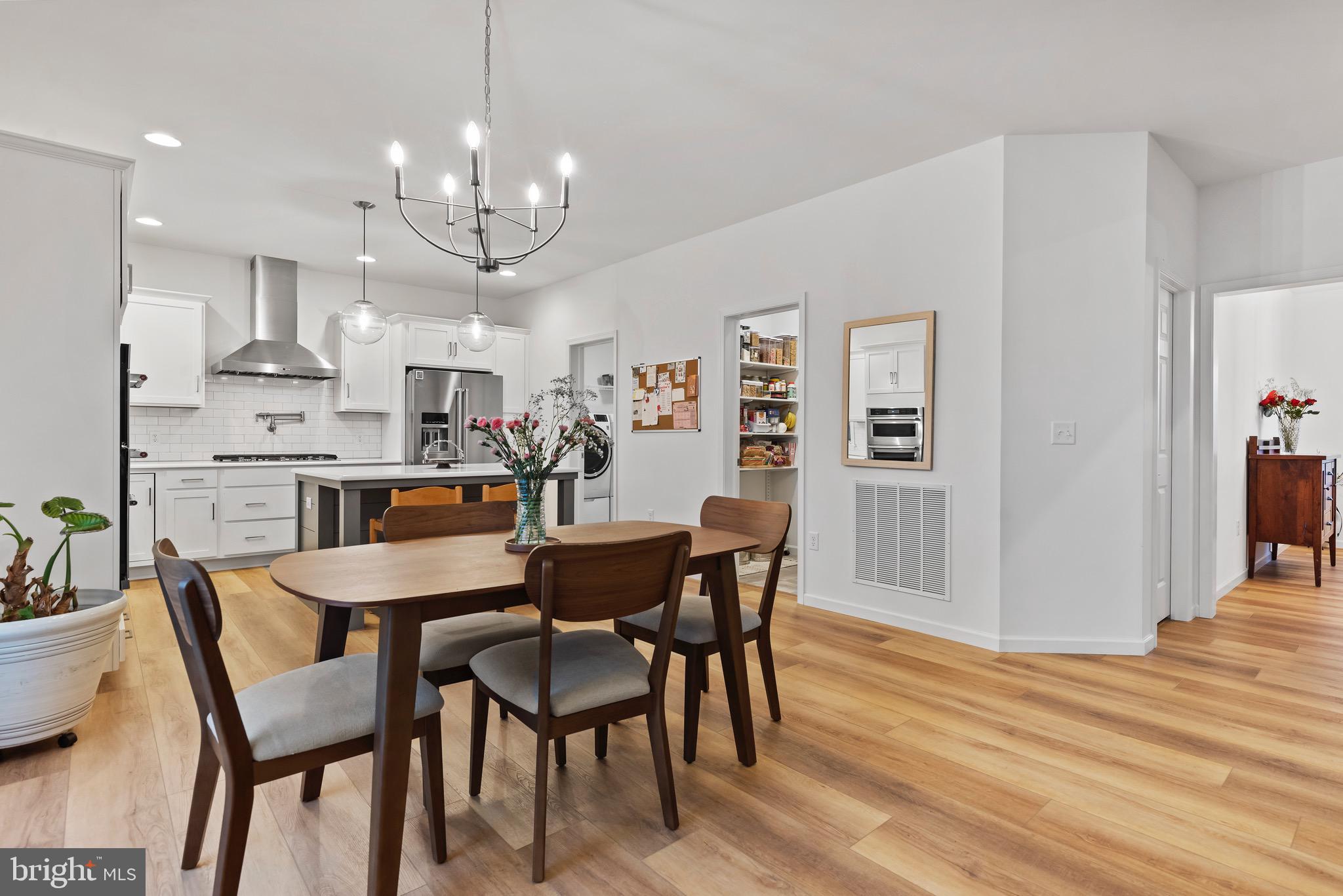 2002 N Fall Harvest Dr