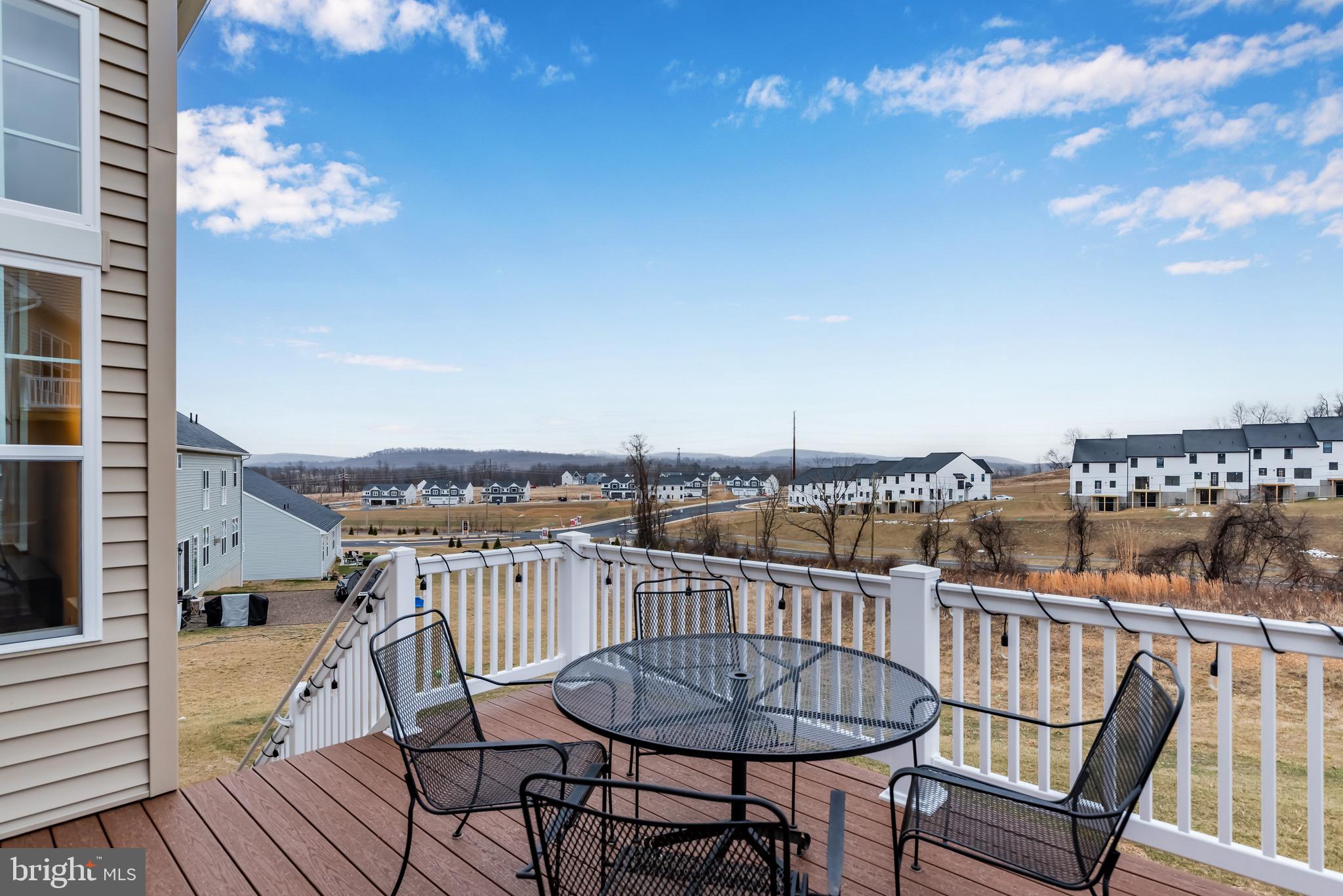 2002 N Fall Harvest Dr