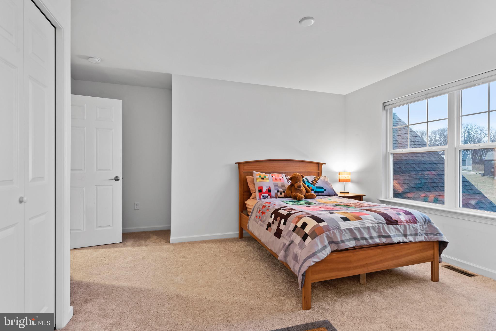 2002 N Fall Harvest Dr