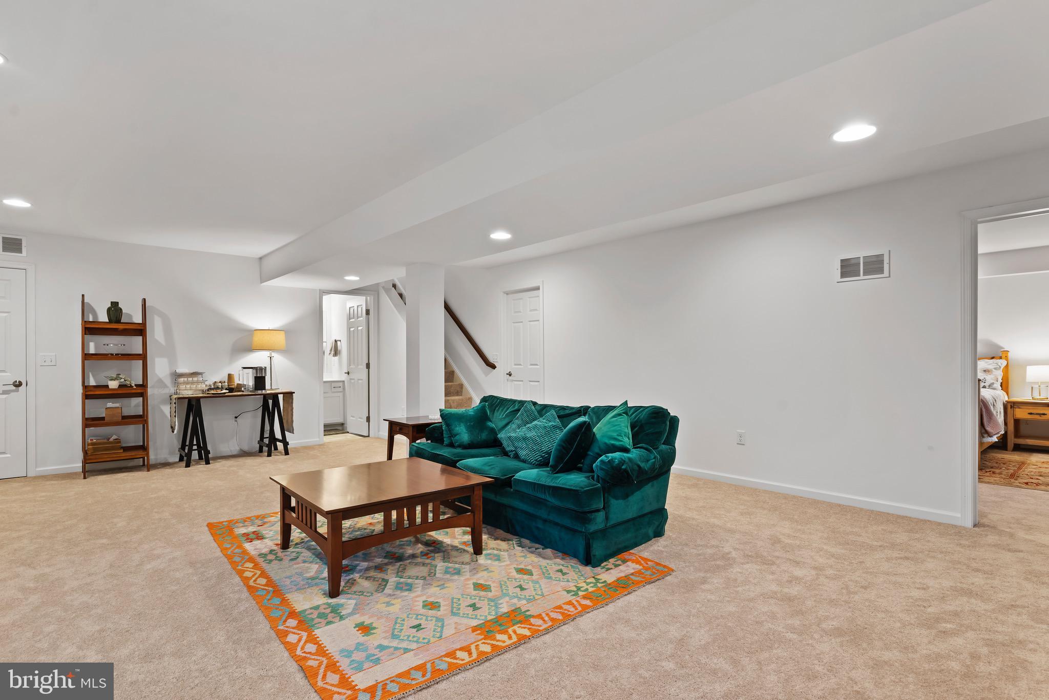 2002 N Fall Harvest Dr