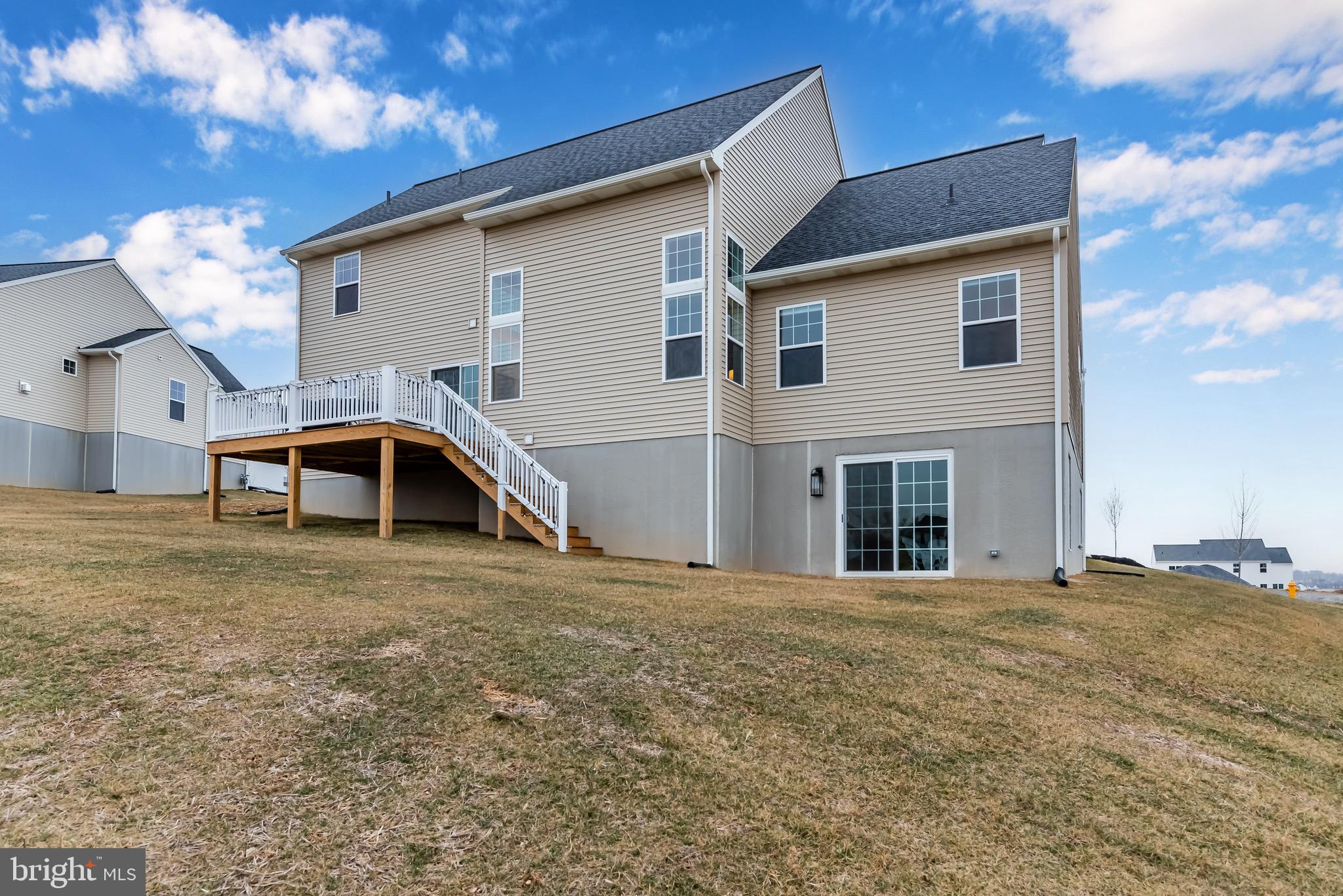 2002 N Fall Harvest Dr