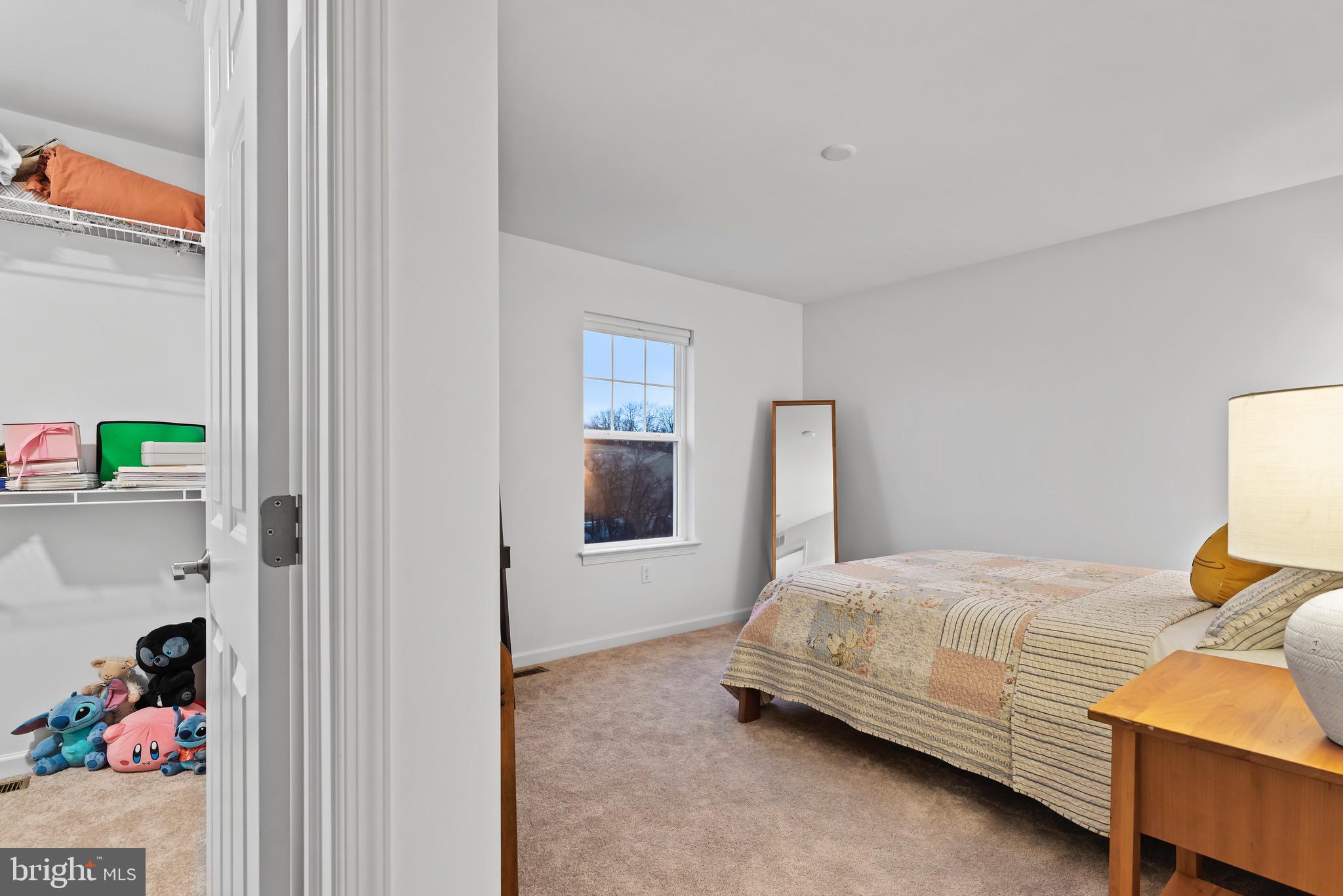 2002 N Fall Harvest Dr