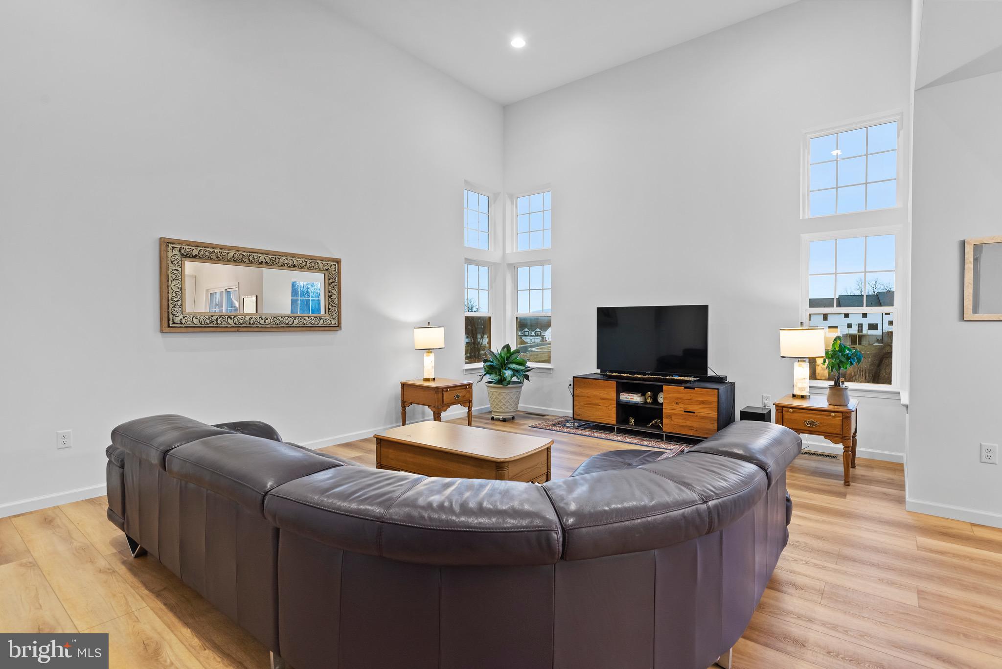 2002 N Fall Harvest Dr