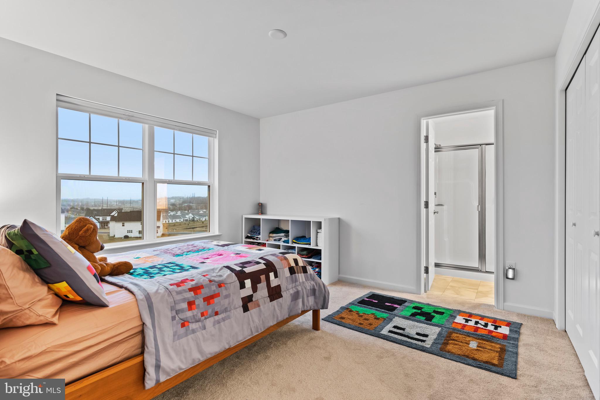 2002 N Fall Harvest Dr