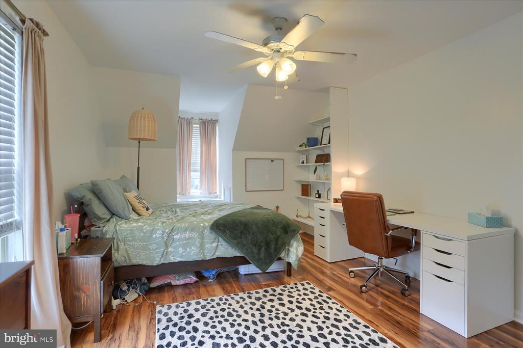 368 Melbourne Ln
