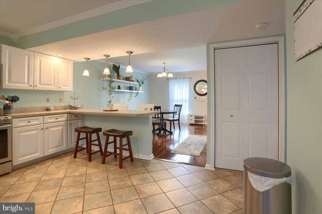 368 Melbourne Ln
