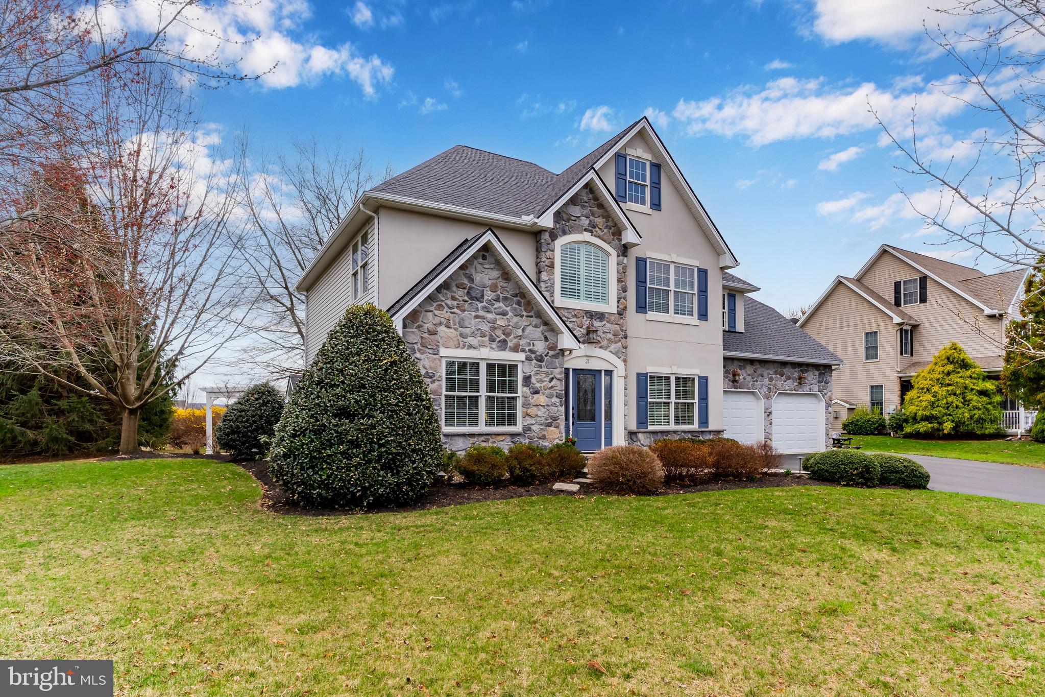 211 Shirley Ln