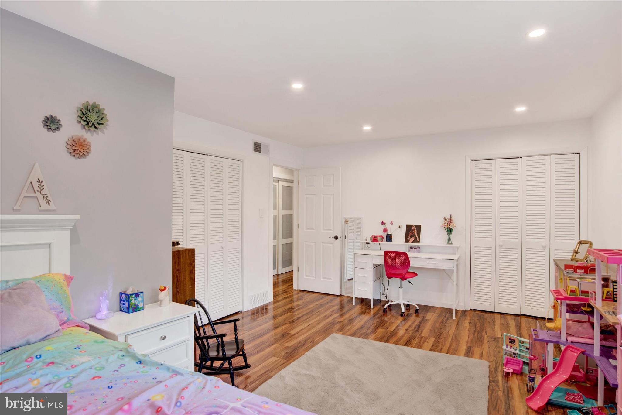 448 Pawnee Dr