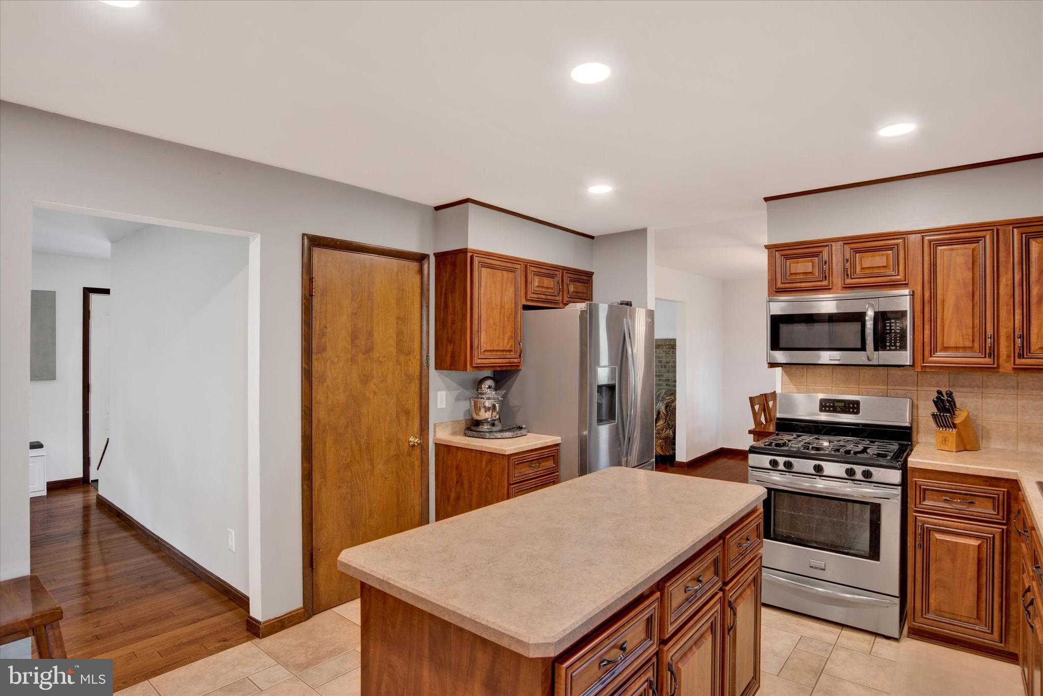 448 Pawnee Dr