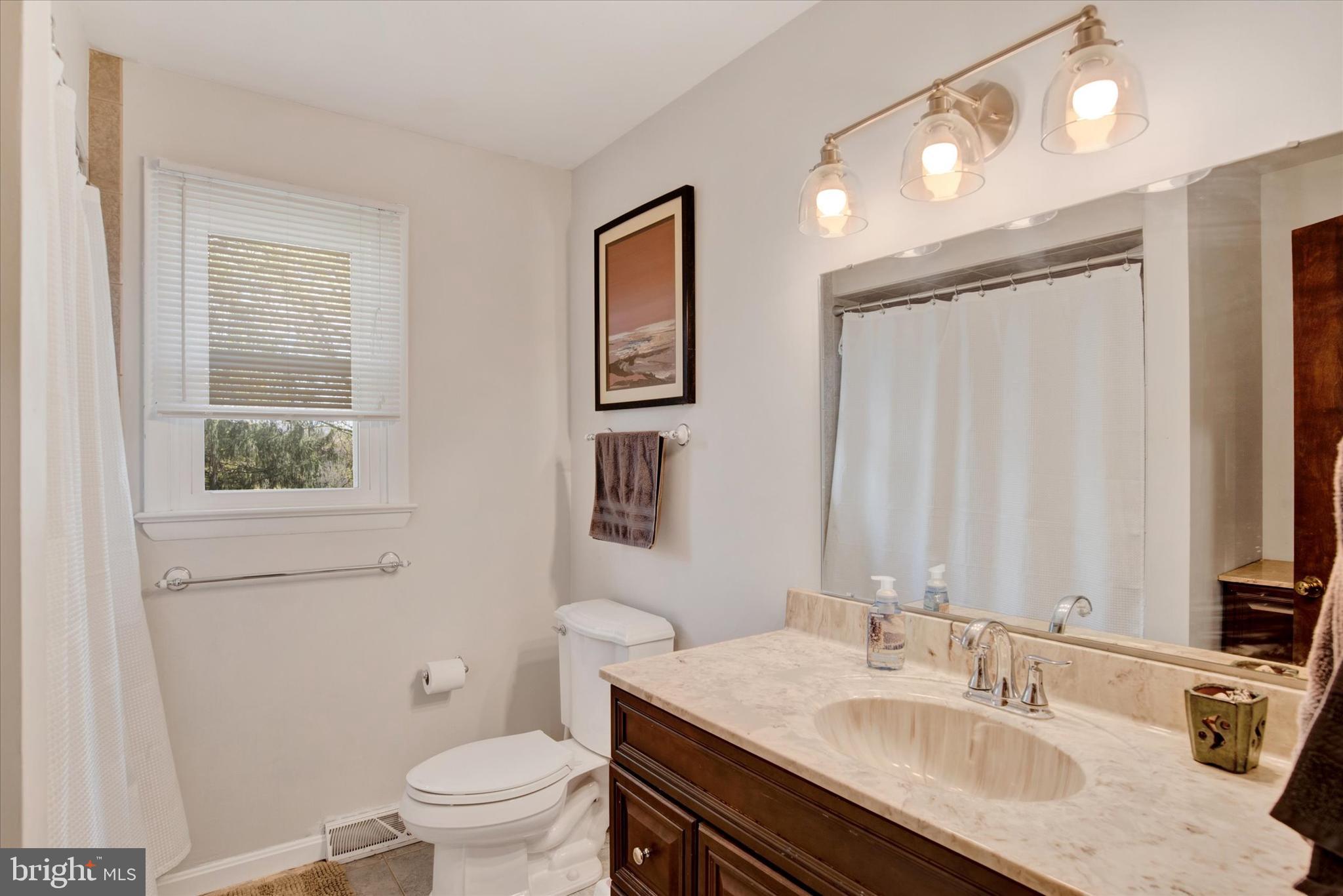 448 Pawnee Dr