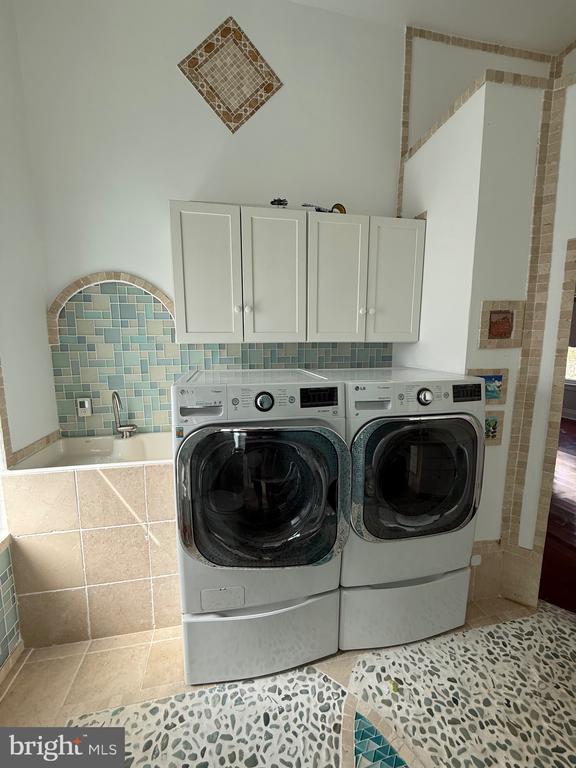 155 N 25TH ST