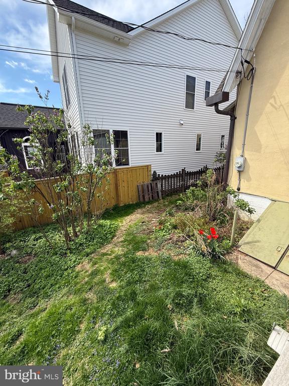 155 N 25TH ST