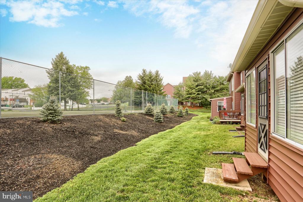 510 Peppercorn Sq