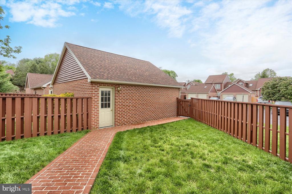 510 Peppercorn Sq