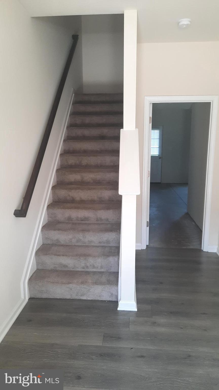 825 ADMIRALS QUAY DR