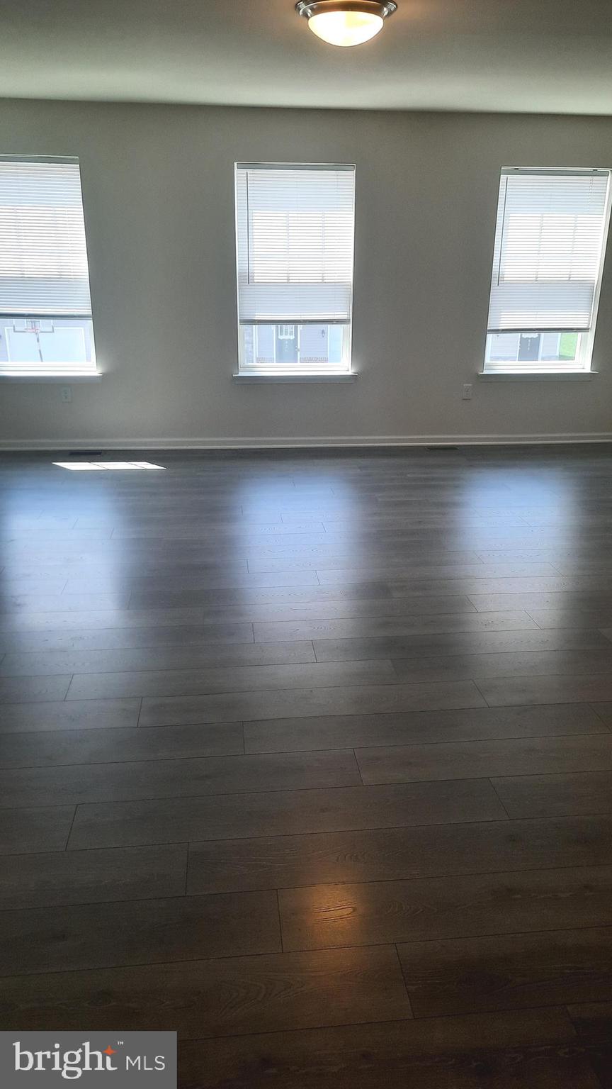 825 ADMIRALS QUAY DR