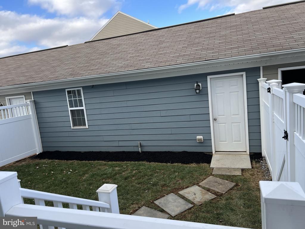 304 Line Rd
