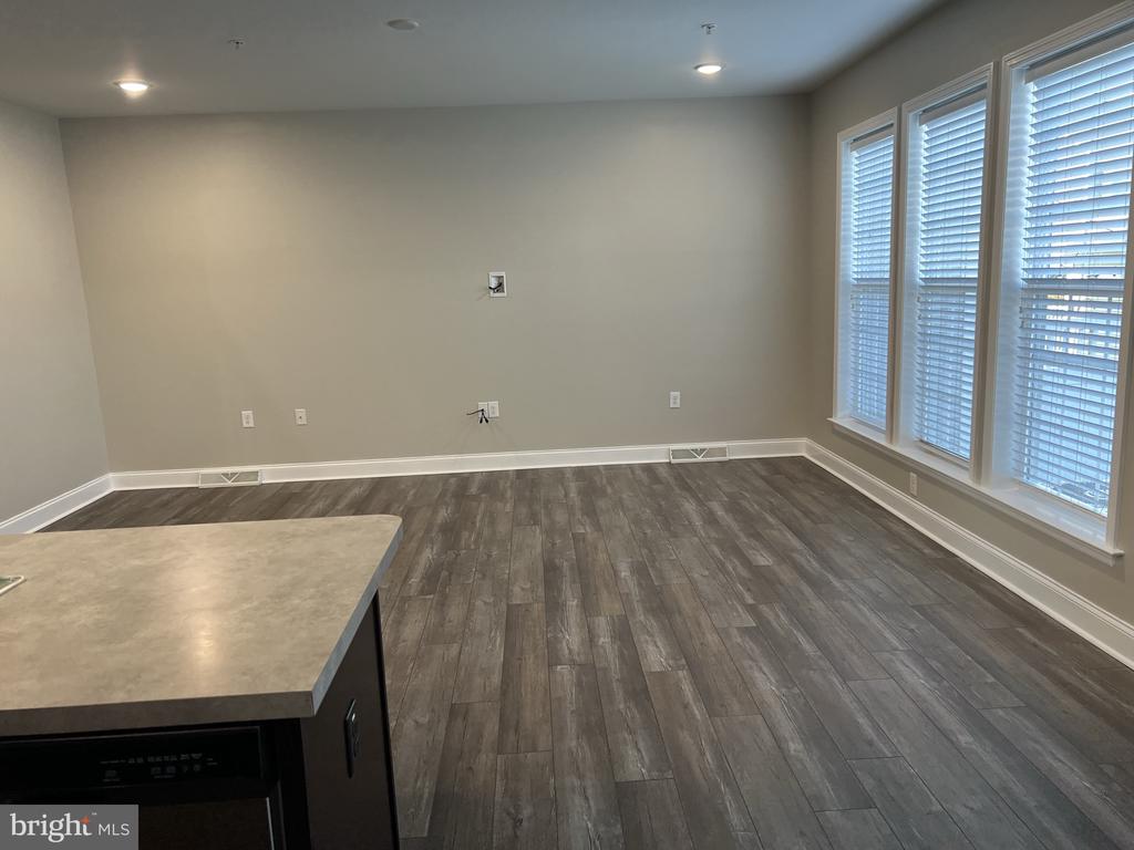 304 Line Rd