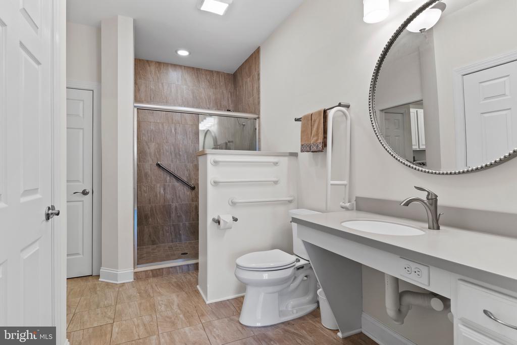 309 Valor Dr