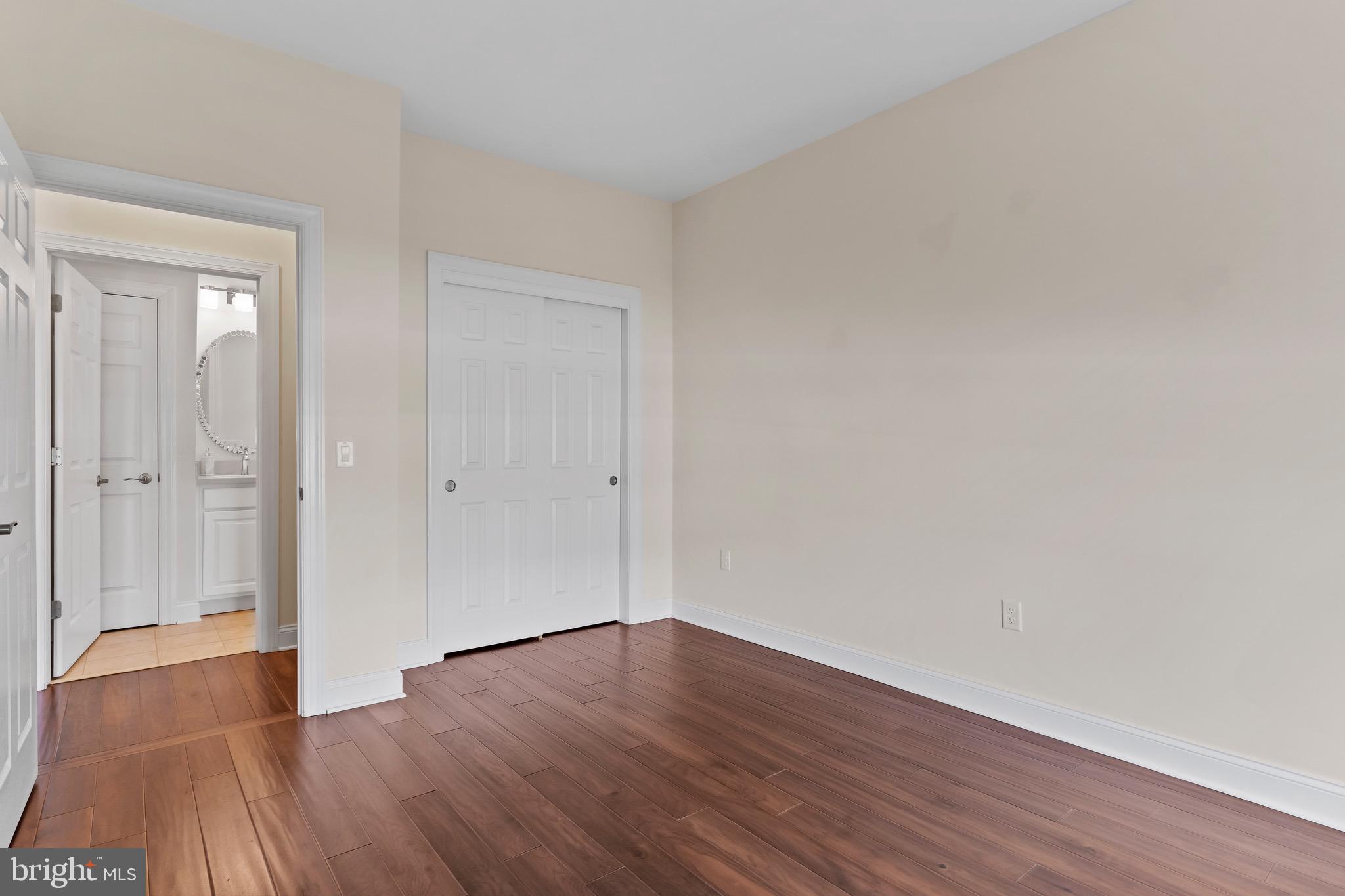 309 Valor Dr