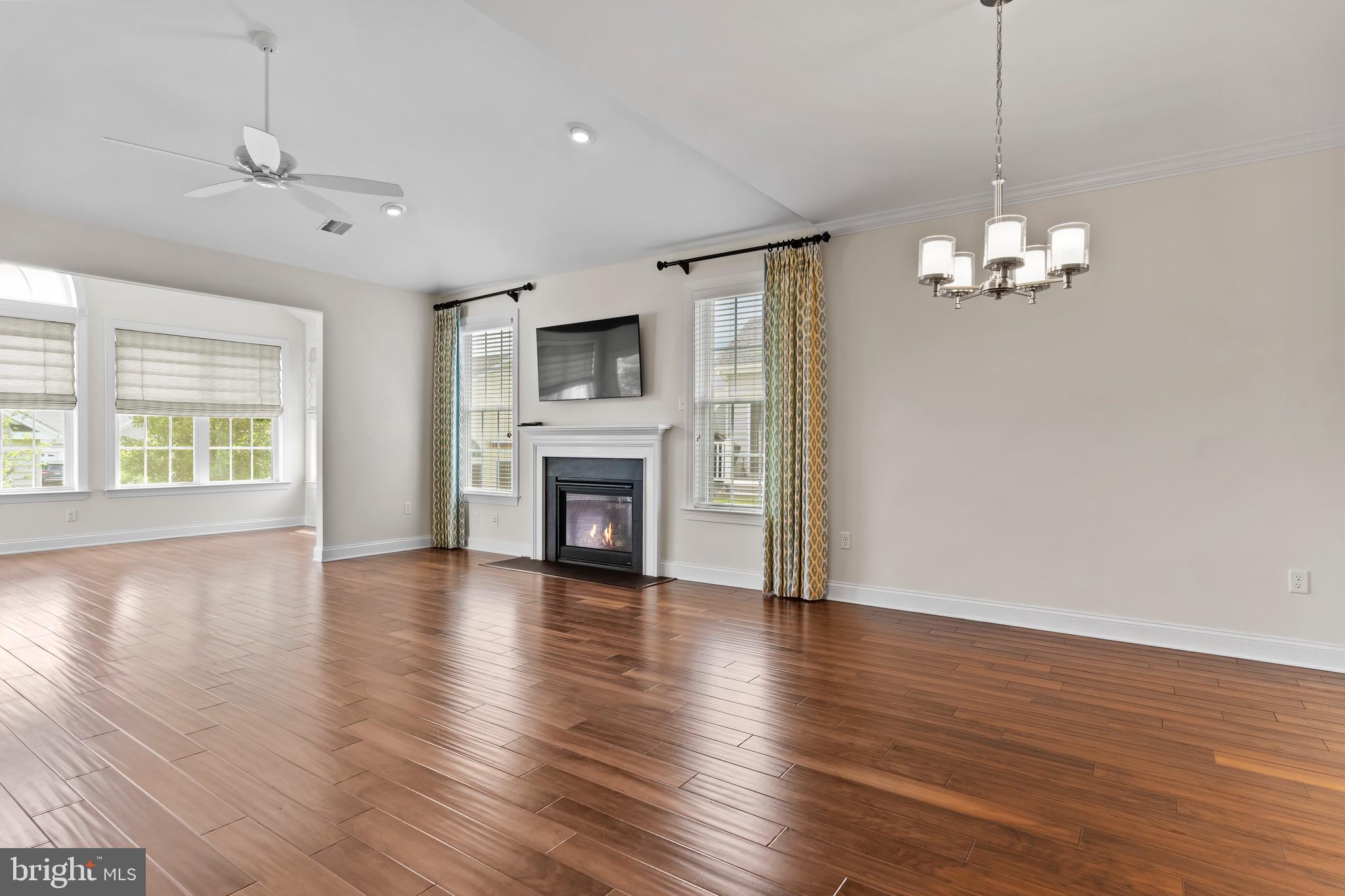 309 Valor Dr