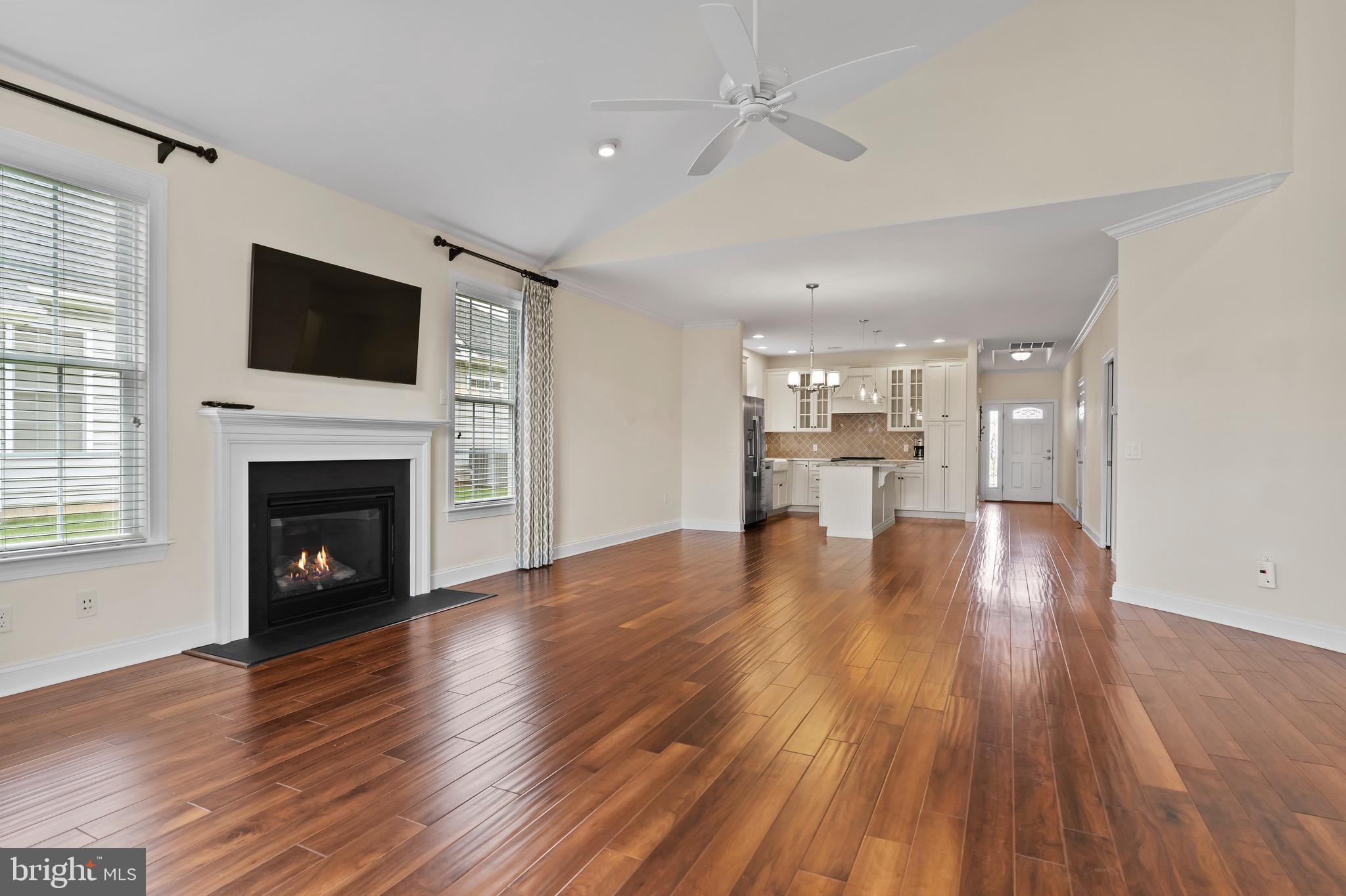 309 Valor Dr