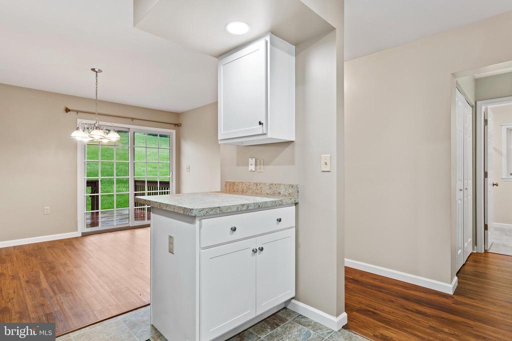 1110 Sterling Ct