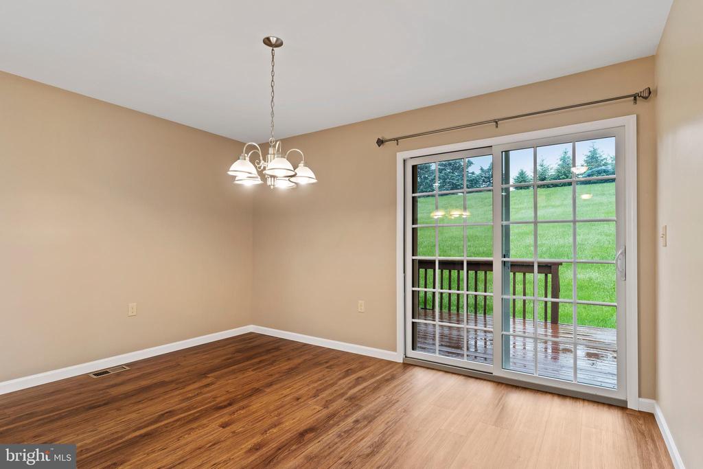 1110 Sterling Ct