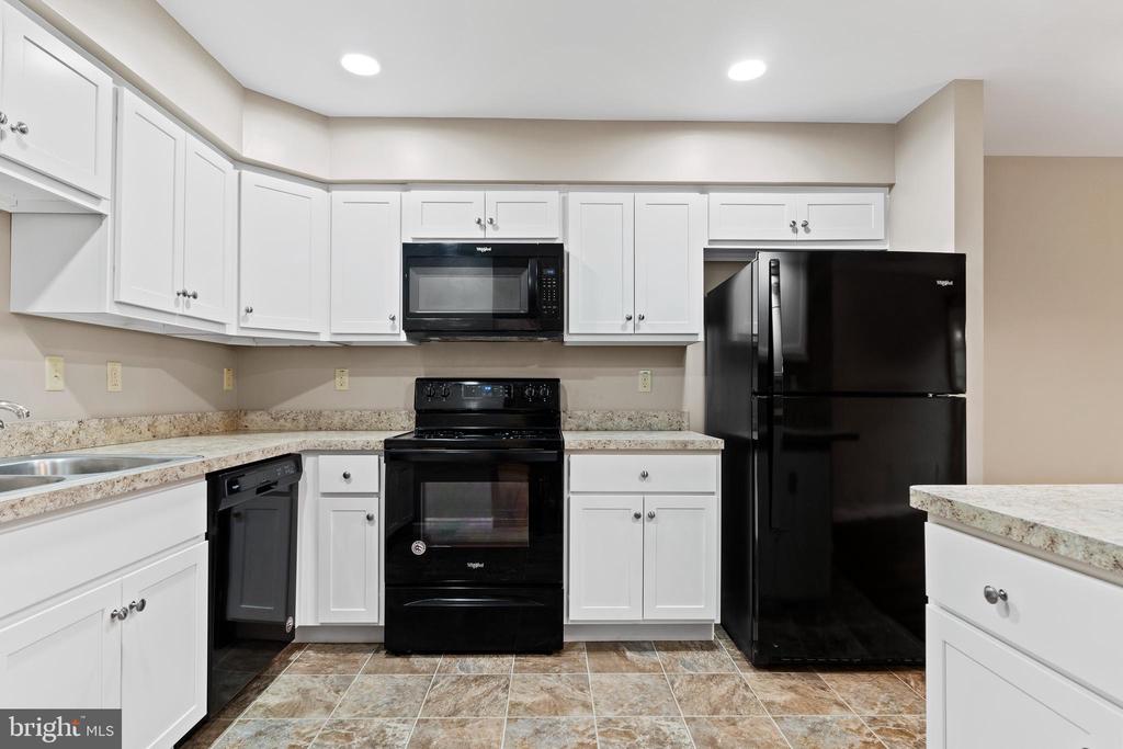 1110 Sterling Ct